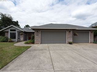 8561 SE Bonny Jean Way, Clackamas, OR 97015