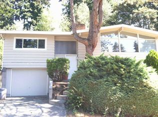 8904 25th Ave NE, Seattle, WA 98115