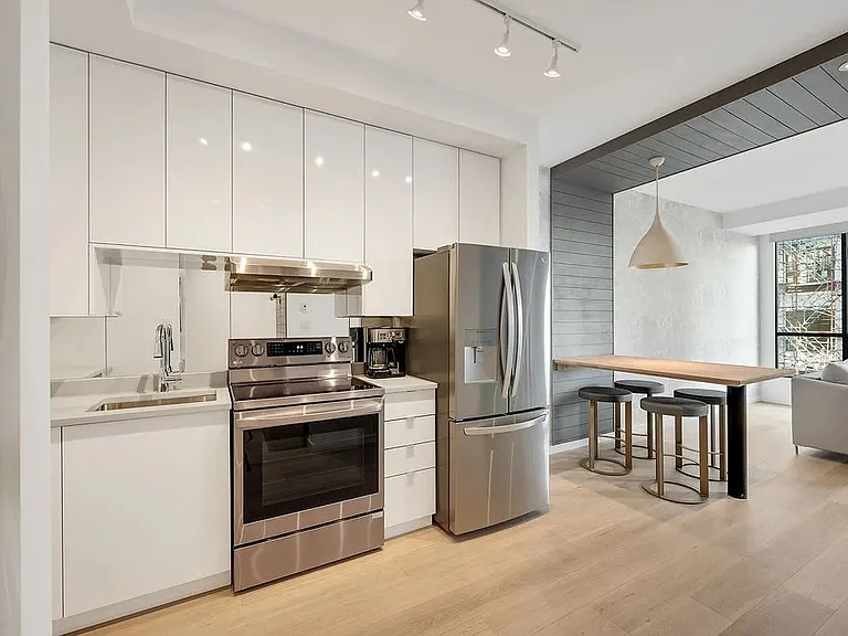 409 Swift St #312 — Photo 10