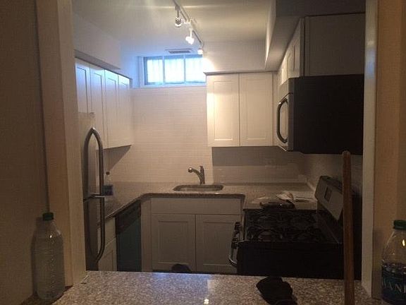 3rd image of 1100 Lombard St #1