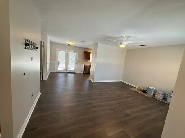 1569 Trent Blvd, Lexington, KY 40515