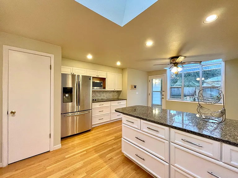 3023 NE 192nd St — Photo 8