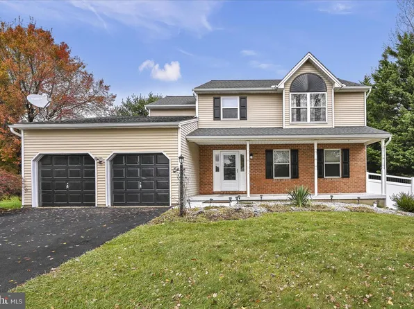 103 Hershey Cir, Stewartstown, PA 17363