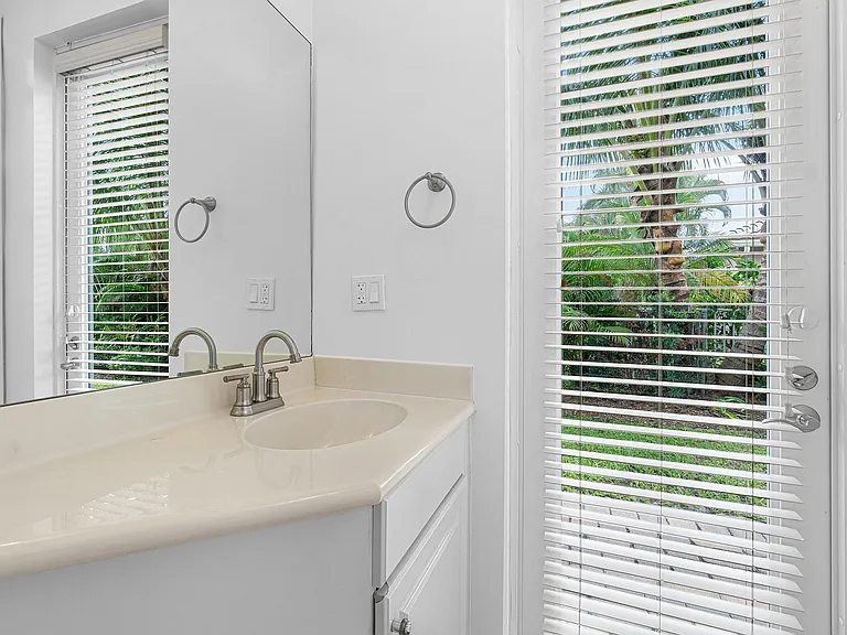 6641 Conch Ct — Photo 29