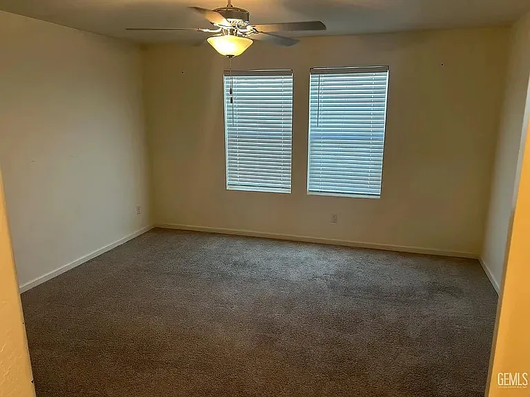 5918 Esmerelda Ave — Photo 12
