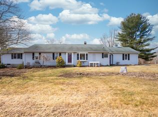 32 W View Dr, Woodstock, CT 06281