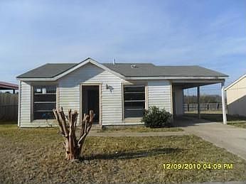 1st image of 3737 Pinebrook Dr