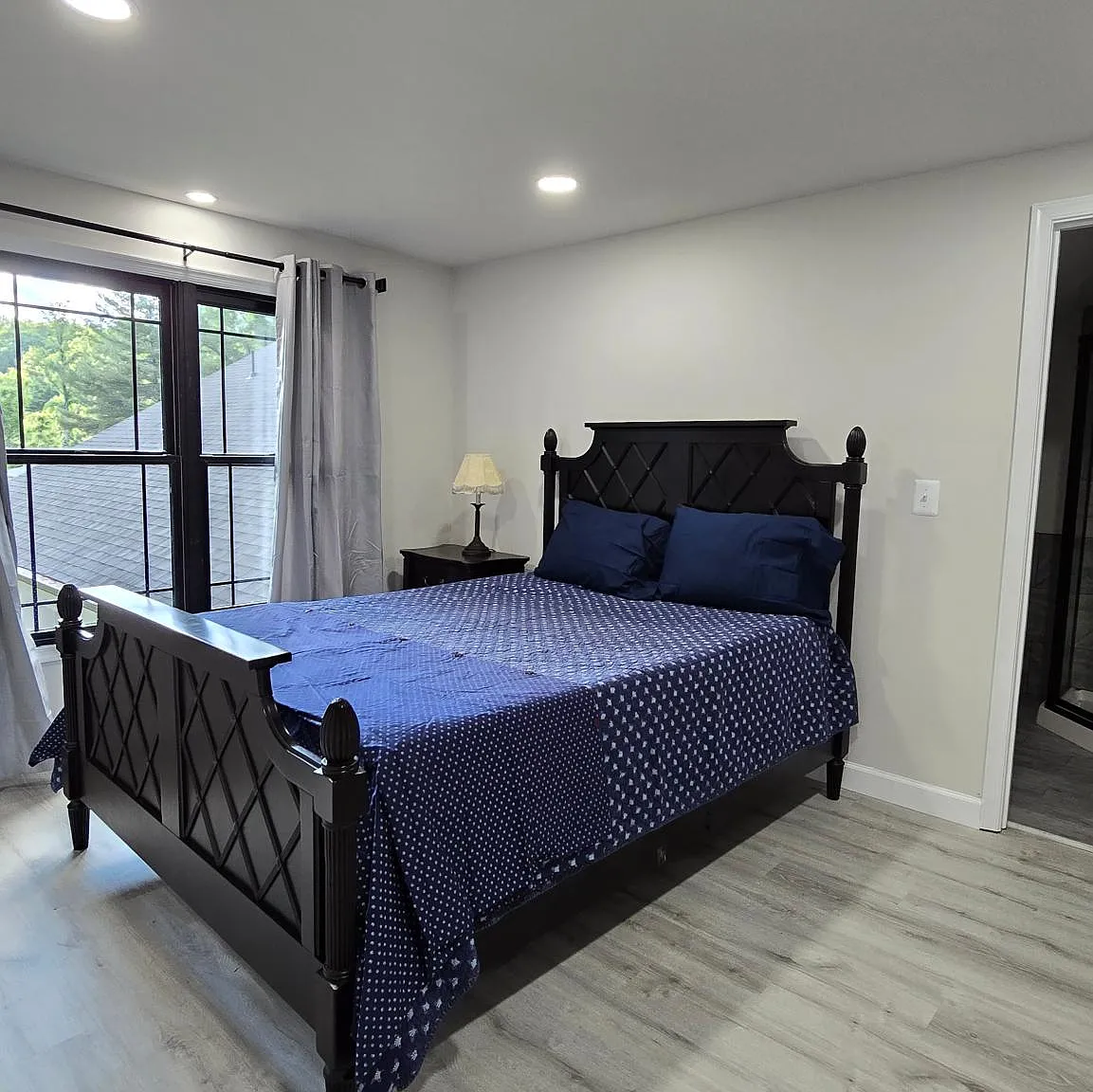 6585 Lovers Ln — Photo 3