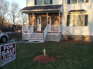 37 Bayberry Dr, Lowell, MA 01852