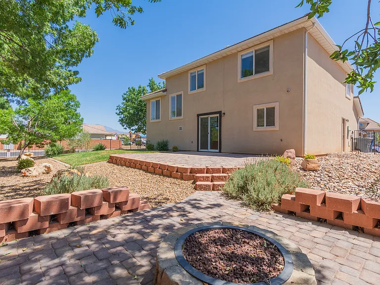 2510 S 450 West Cir — Photo 34