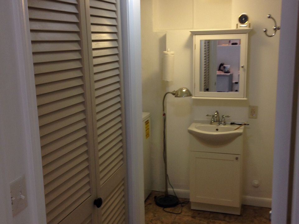 1st image of 49 A Holyoke St #49A