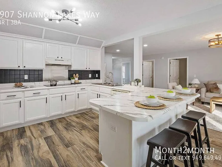 7907 Shannon Lakes Way — Photo 6