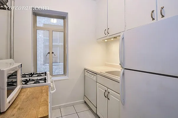 Sold by Corcoran | media 11