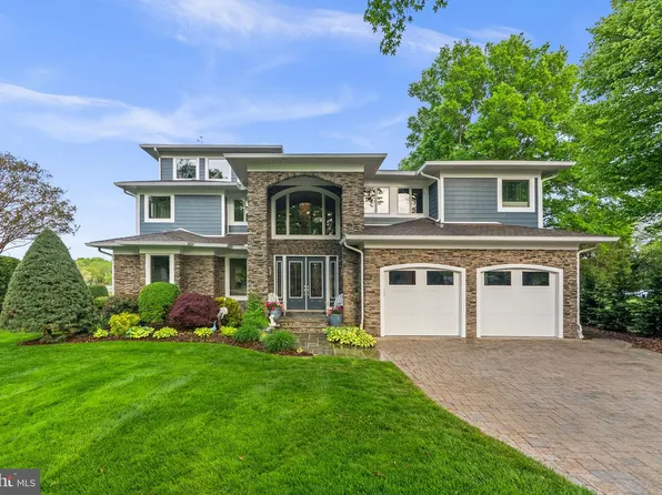 1125 Cherry Point Rd, West River, MD 20778