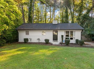 2946 Glenridge Dr, Raleigh, NC 27604