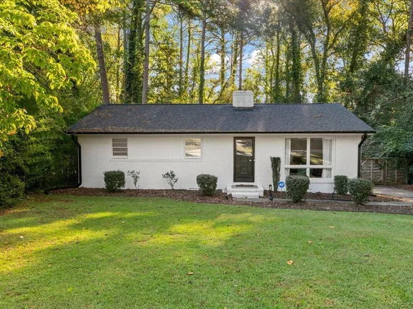 2946 Glenridge Dr, Raleigh, NC 27604