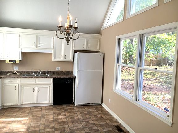5th image of 107 Scottswood Dr