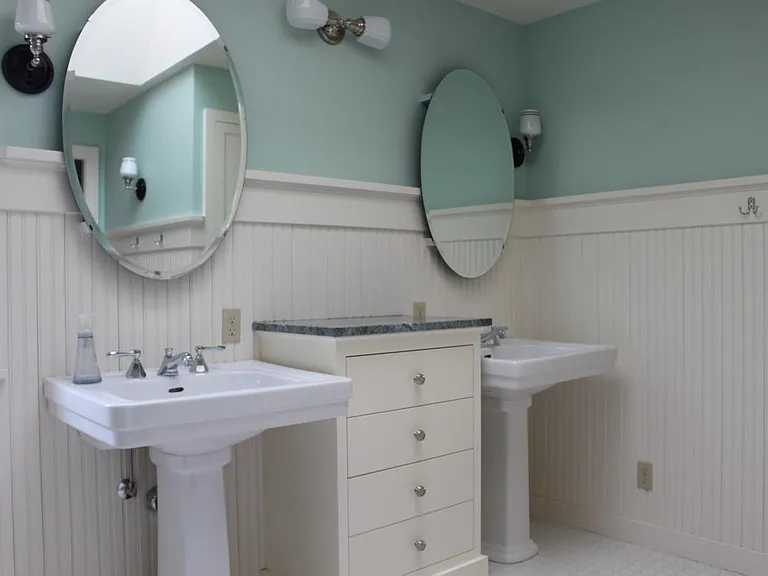 Master bathroom