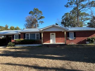 416 N Madison St, Lyons, GA 30436