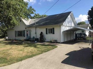 217 N 9th St, Cuba, IL 61427