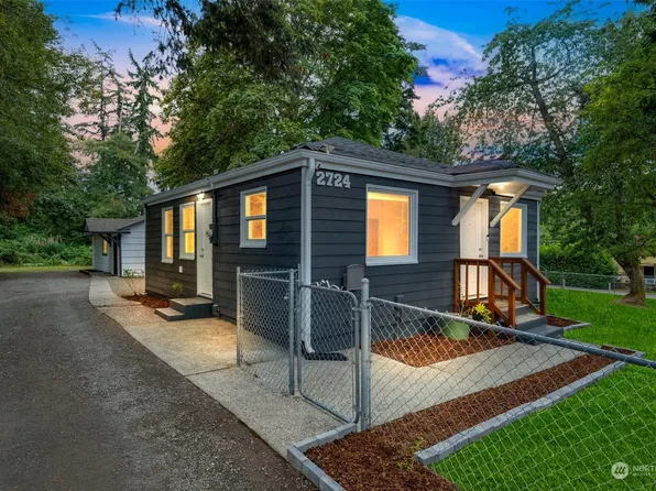 2724 80th Street E, Tacoma, WA 98404