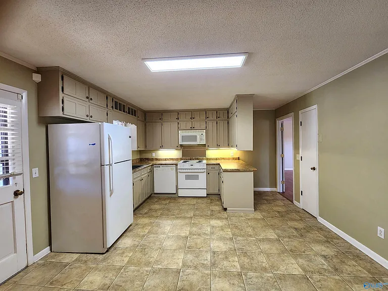6107 Trailwood Dr — Photo 13
