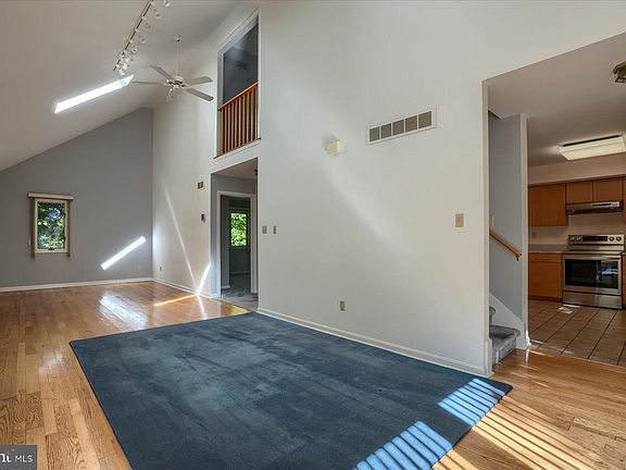 2nd image of 102 Brandywine Dr