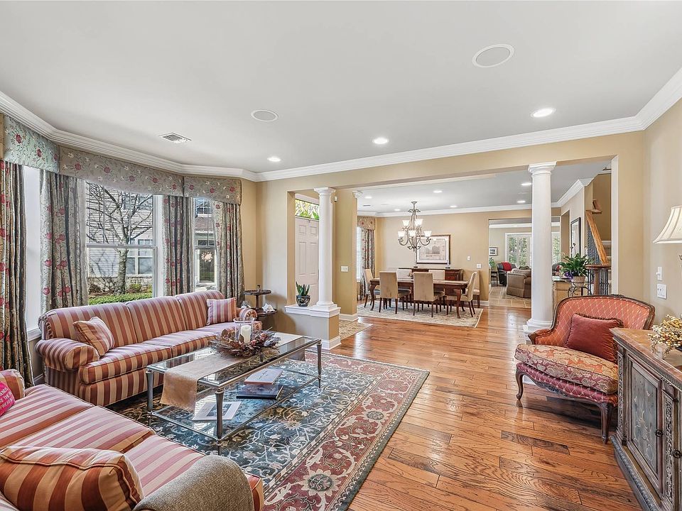 35 Encore Boulevard UNIT 35, Eastport, NY 11941 MLS 3514729 Zillow