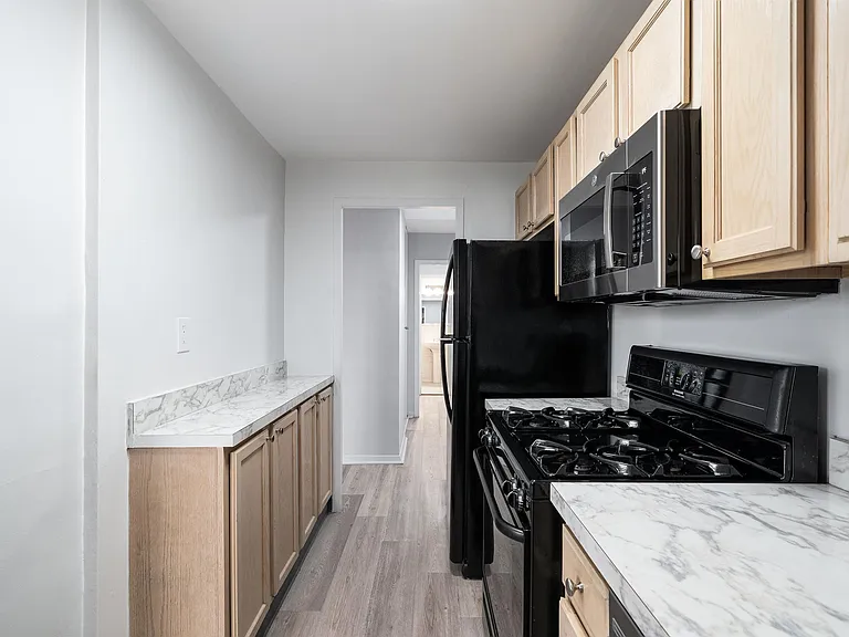 6040 Boulevard East #5M — Photo 9