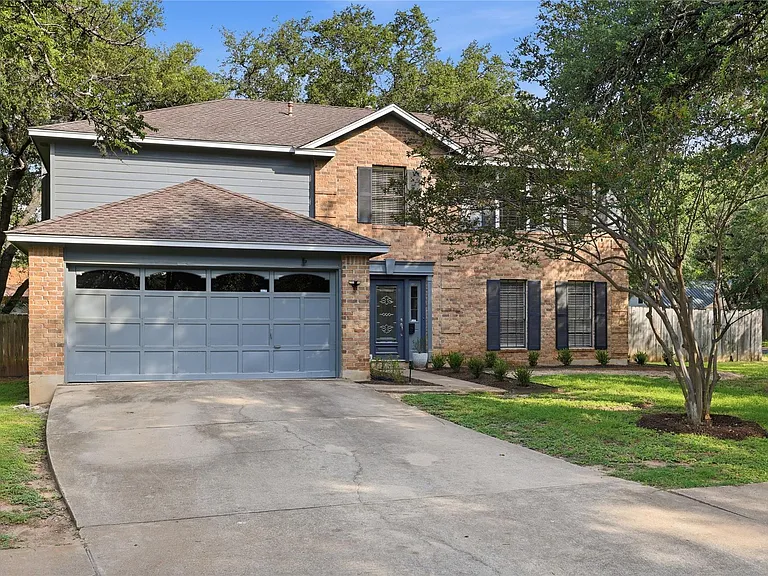11604 Buttonwood Dr — Photo 2