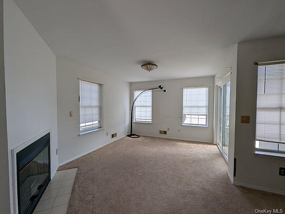 3rd image of 2 Durham Court