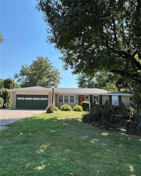 1st image of 734 N Allen Rd