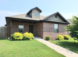 4000 SW Capstone Ave, Bentonville, AR 72712