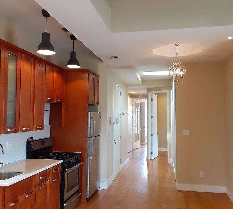 1st image of 257 Lexington Ave APT 4R