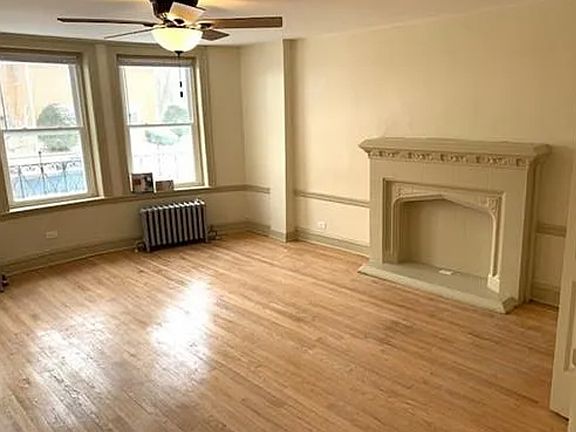 4th image of 1307 W 91st St #1B