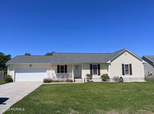 104 Eva Koonce Ln, Richlands, NC 28574