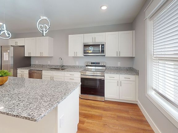 2nd image of 1315 Forest Ave Unit 103