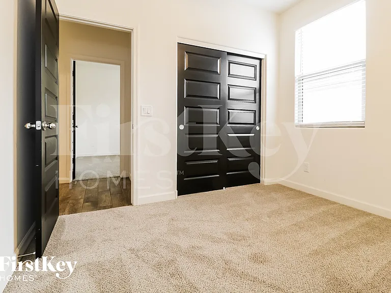 17538 W Villa Hermosa Ln — Photo 12