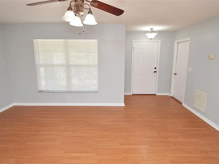 11116 Lake Tahoe Dr — Photo 13