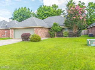 326 Saint Matthias Dr, Carencro, LA 70520