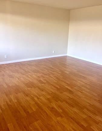4th image of 275 Ventura Ave APT 31