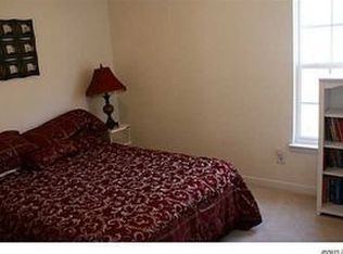 1227 Willow Bridge Ct, Charlotte, NC 28216