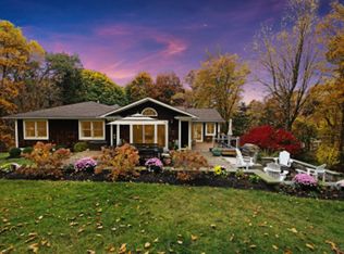 12 Bayberry Ln, Redding, CT 06896