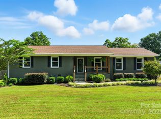 2565 Oxford Cir, Lancaster, SC 29720