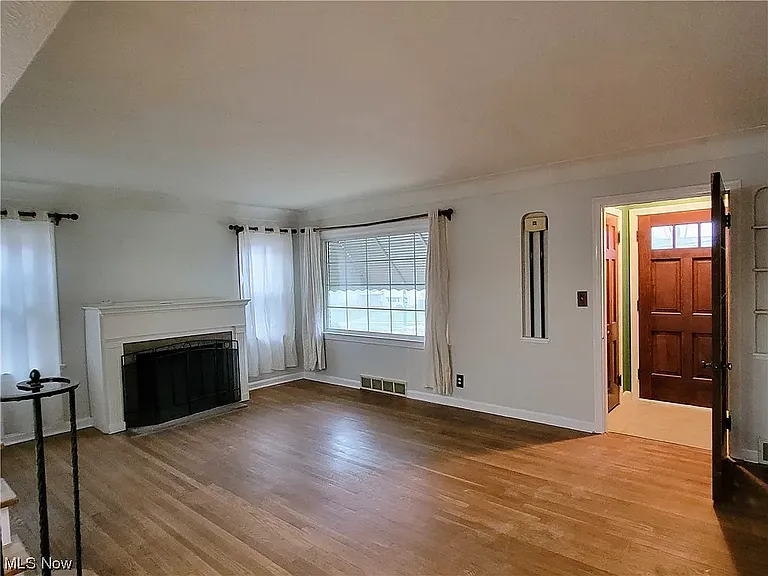 11919 Granger Rd — Photo 25