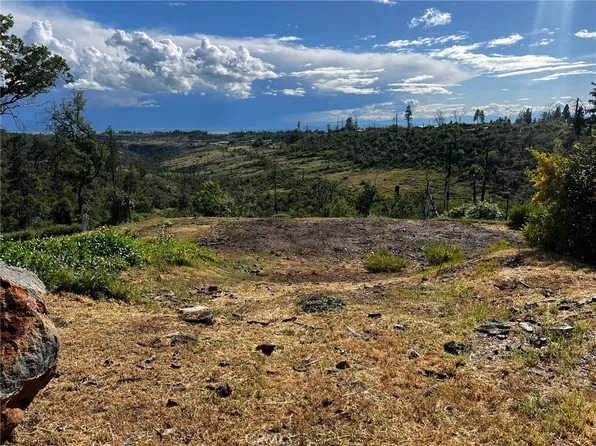 5507 Garden View Ln, Paradise, CA 95969