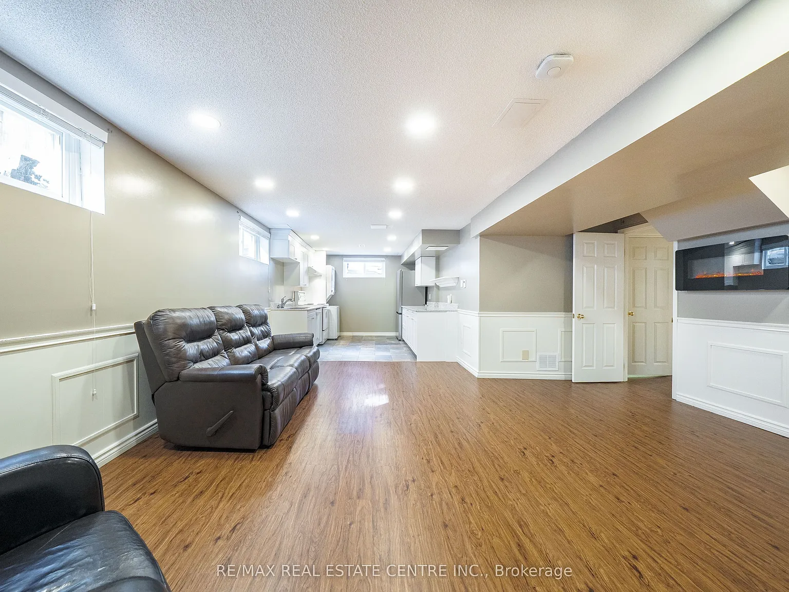 2 bed, $1,650 — Photo 2