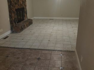 5201 S Sara Rd, Mustang, OK 73064