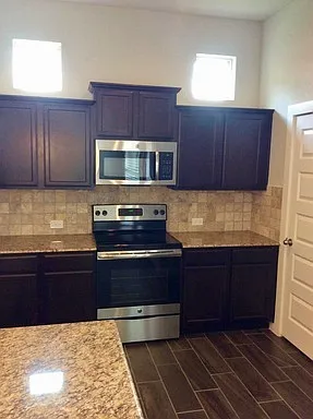 562 Creekside Frst — Photo 4
