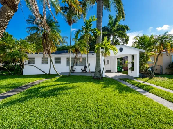 230 NE 2nd Pl, Dania, FL 33004